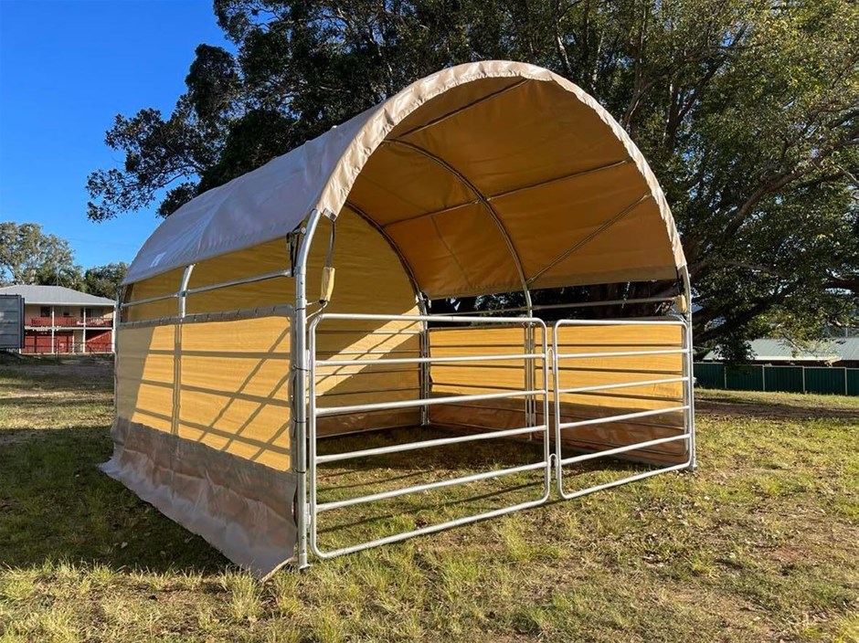 1x Unused Animal Corral Shelter with End Wall & Fences Auction (0001 ...