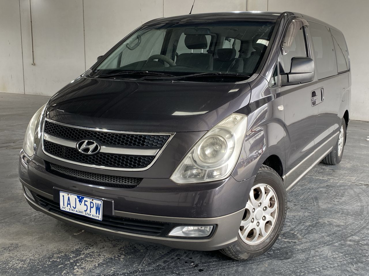 2008 Hyundai iMAX TQ Turbo Diesel Manual 8 Seats People Mover Auction ...