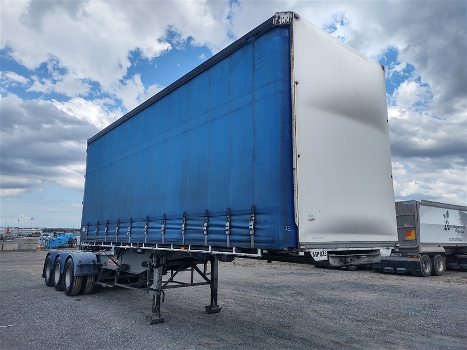 2005 Barker Rollback Triaxle Curtainsider Lead Trailer Auction (0001