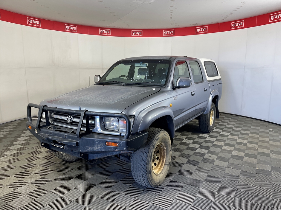 1999 Toyota Hilux SR5 (4x4) Manual Dual Cab