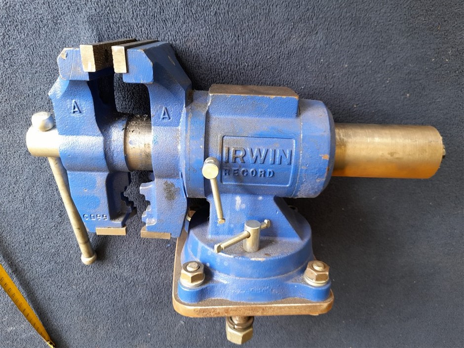 Irwin Record Bench Vise with towbar plate attachment Auction (0012