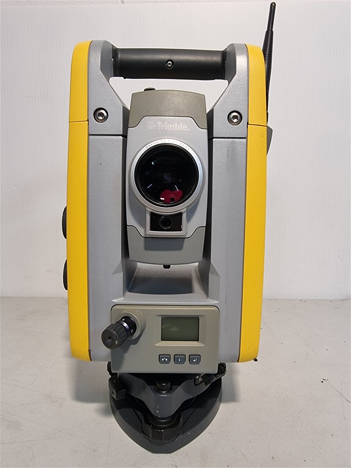 Trimble S6 3" DR 300+ Total Station Ex Council Auction (00017042045