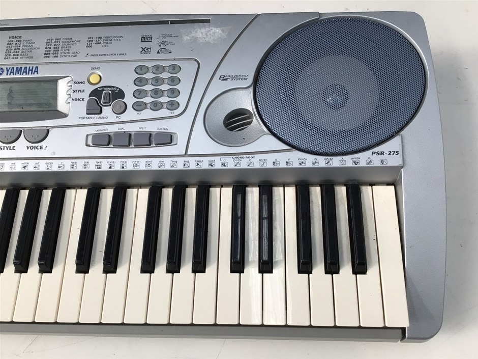 3 x Yamaha PSR-275 Portable Electric Keyboards Auction (0006