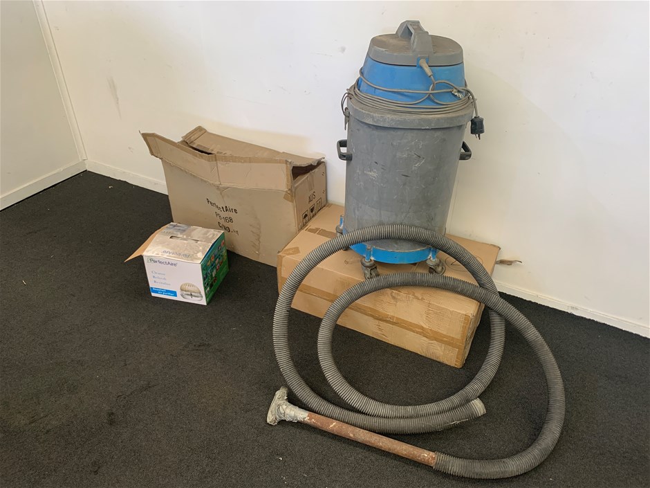 Vacuum and Air Purifiers Auction (00237043213) Grays Australia