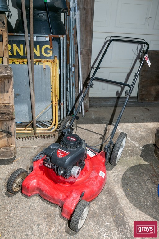 MTD 11A504E670 Mulch Lawn Mower Auction (00485050964) Grays Australia