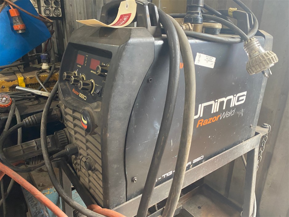 Uni Mig Welding MIG TIG MMA 250 Mobile MIG/TIG Welder Auction (0043