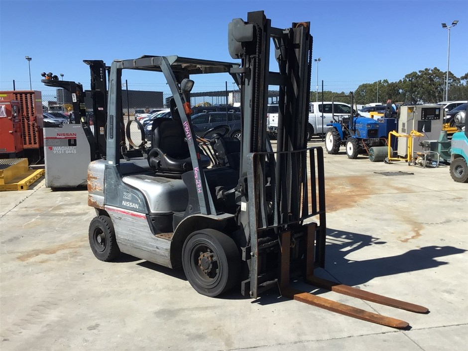 Nissan PL02A25U Counterbalance Forklift Auction (00013024167) Grays