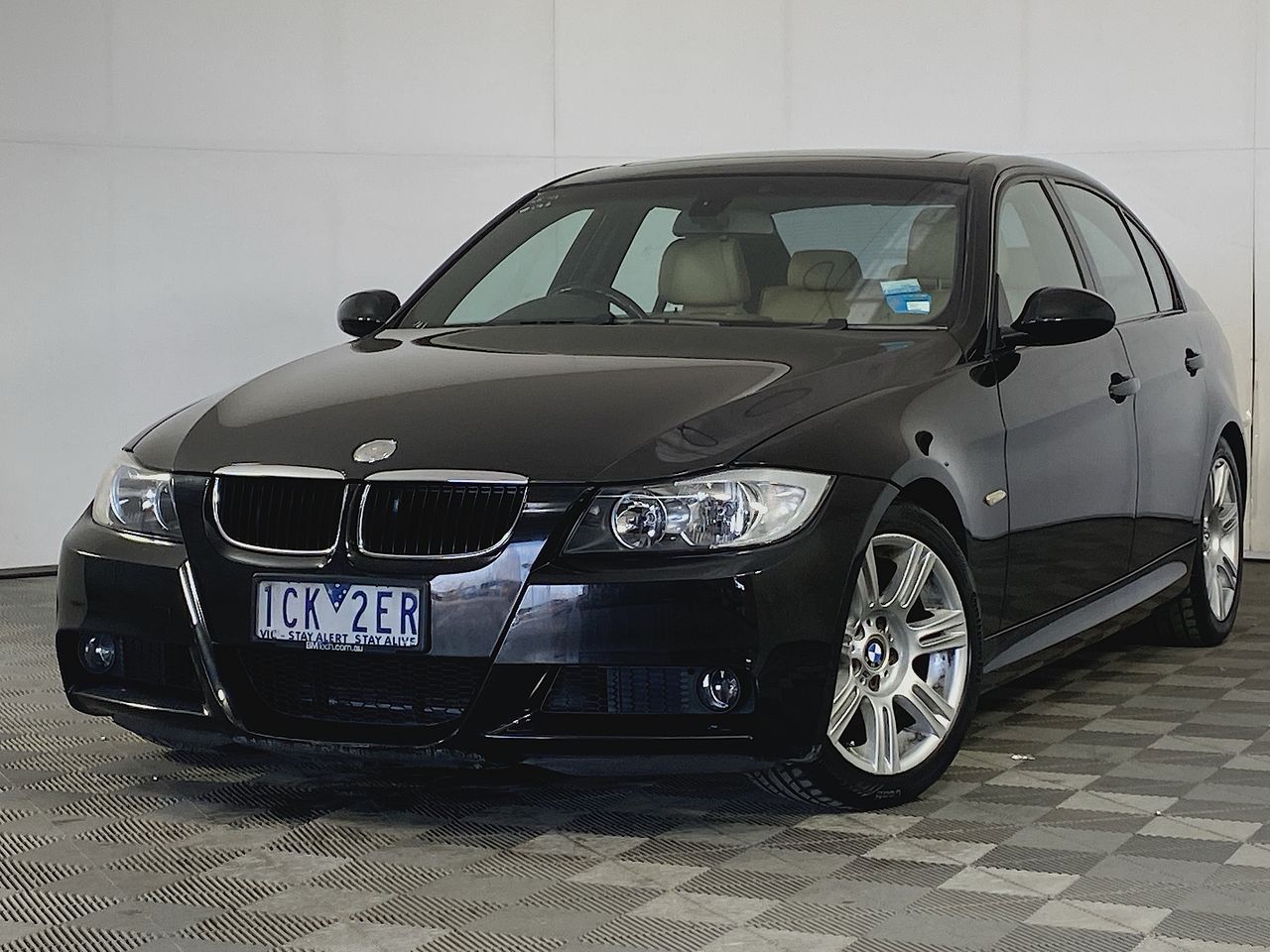 2007 BMW 320i E90 Automatic Sedan Auction (0001-20070079) | Grays Australia