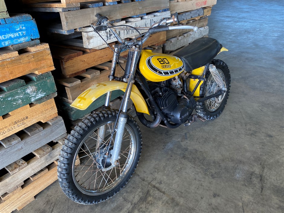 Suzuki YZ80 Vintage Motorcross bike 