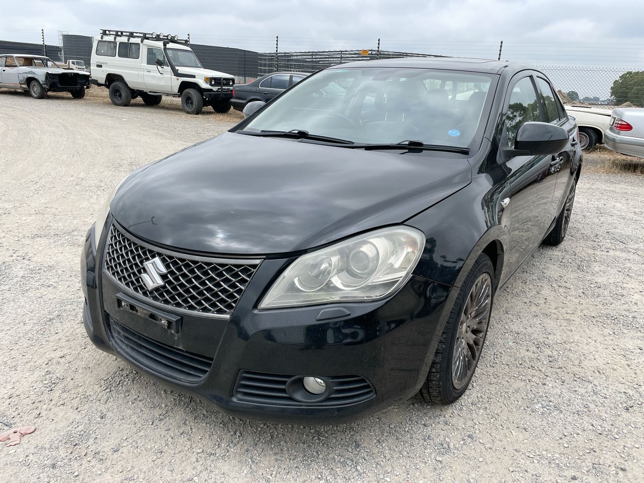 2010 Suzuki Kizashi XLS FR CVT Sedan