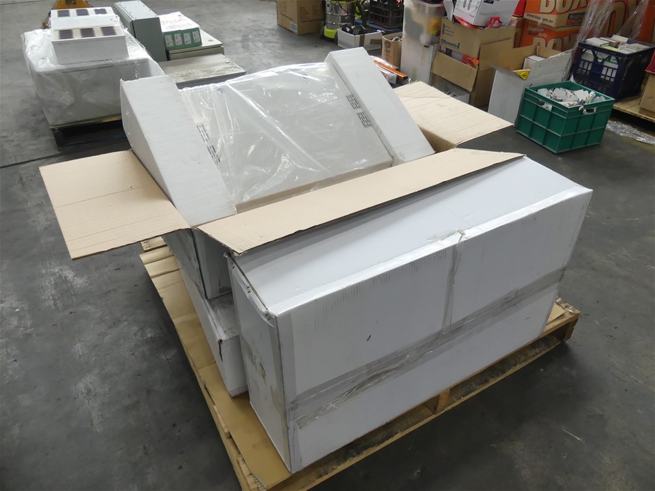 Qty 4 x StarserveClipsal Distrribution Units Auction (00055051574