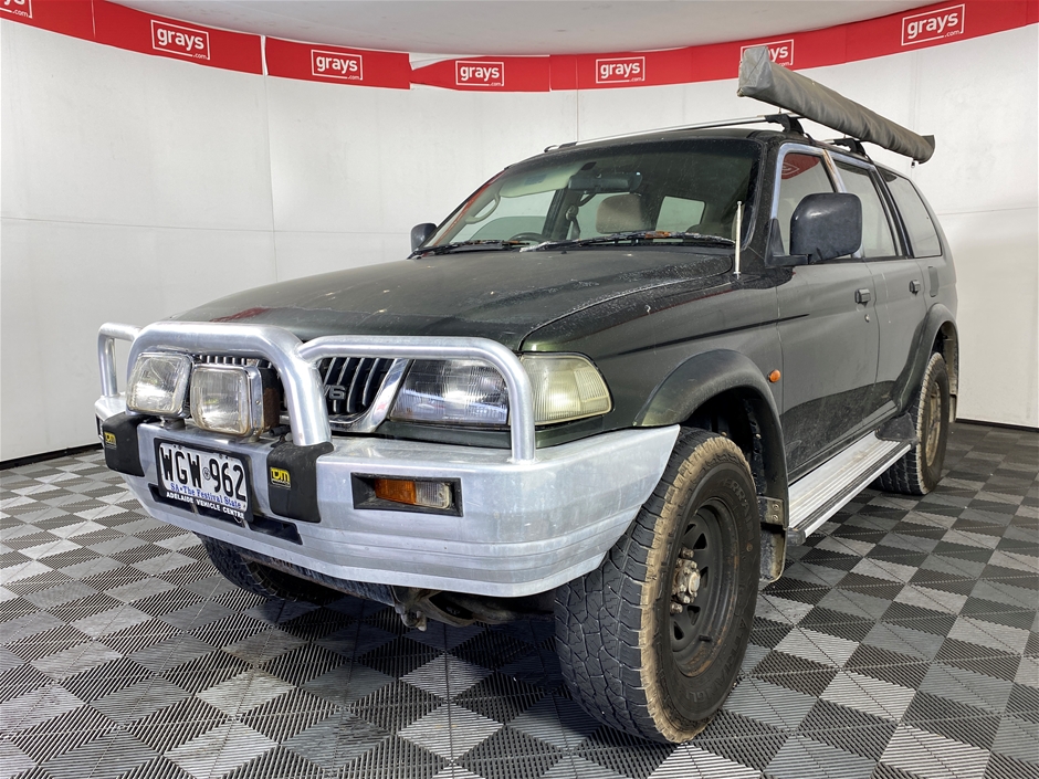 1998 Mitsubishi Challenger (4x4) PA Manual Wagon