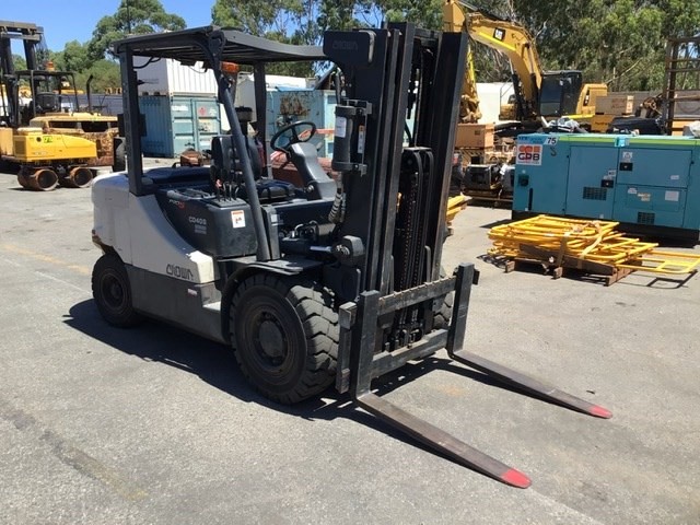 Ex Rental Fleet Forklifts & Skid Steer Clearance Sale