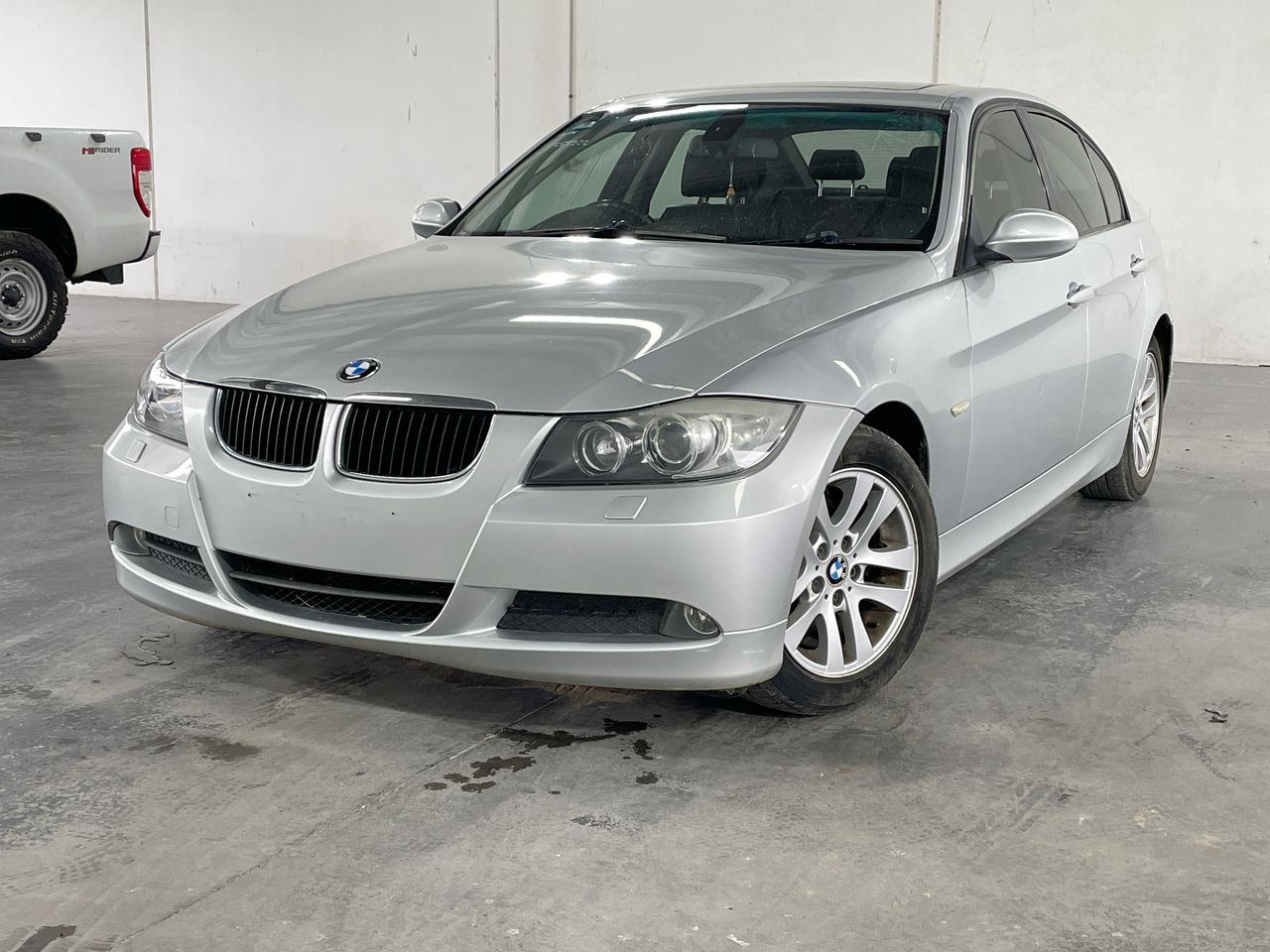 2008 BMW 3 Series 320i LUMINANCE E90 Automatic Sedan Auction (0001 ...