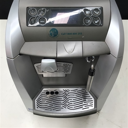 Lavazza Blue LB2302 Coffee Machine Auction (0006-3024400)