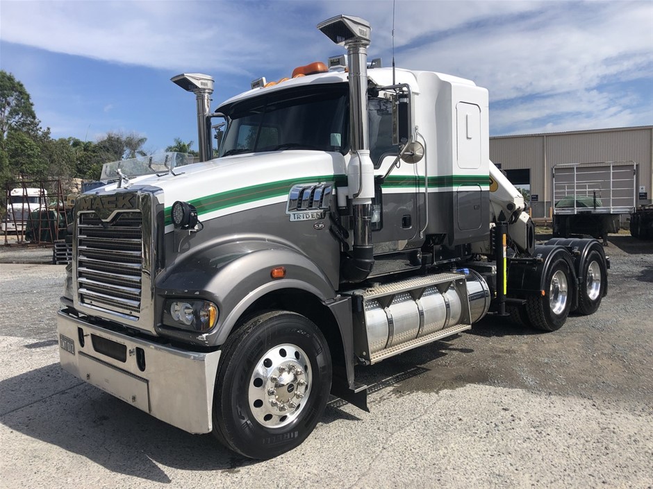 2020 Mack Trident 6 x 4 Prime Mover Crane Truck Auction (00027041971