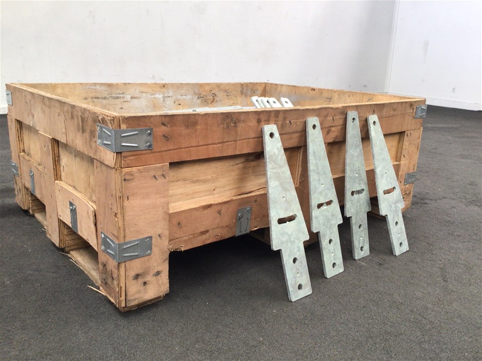 No Reserve – Galvanised Posts, Joins + More!