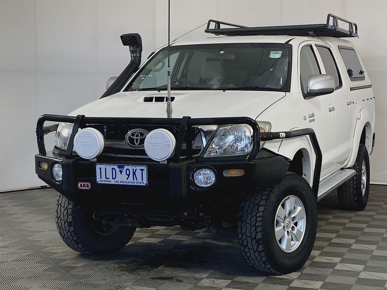 2010 Toyota Hilux SR5 (4x4) KUN26R Turbo Diesel Manual Dual Cab Auction ...