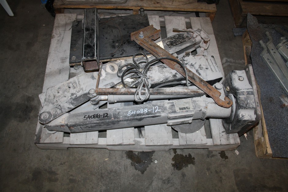 Hiab crane jib parts. Auction (00137003973) Grays Australia
