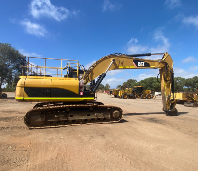 Caterpillar 329DL Tracked Excavator - Geraldton