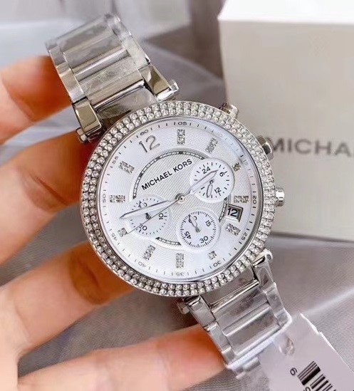 Stylish new Michael Kors Chronograph Ladies Watch Auction (0010-2550274) |  Grays Australia