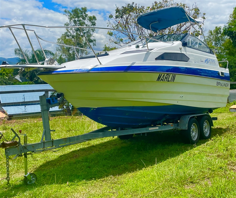 Bayliner Ciera 2155 Sunbridge Automatic Sports Cruiser Boat Auction (000110902533) Grays