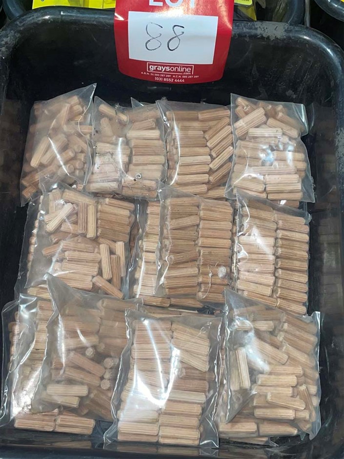 30 Packs Wooden Dow, Medium size
