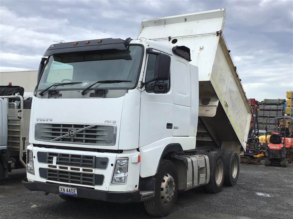 2006 Volvo FH16 MK2 6 x 4 Tipper Truck