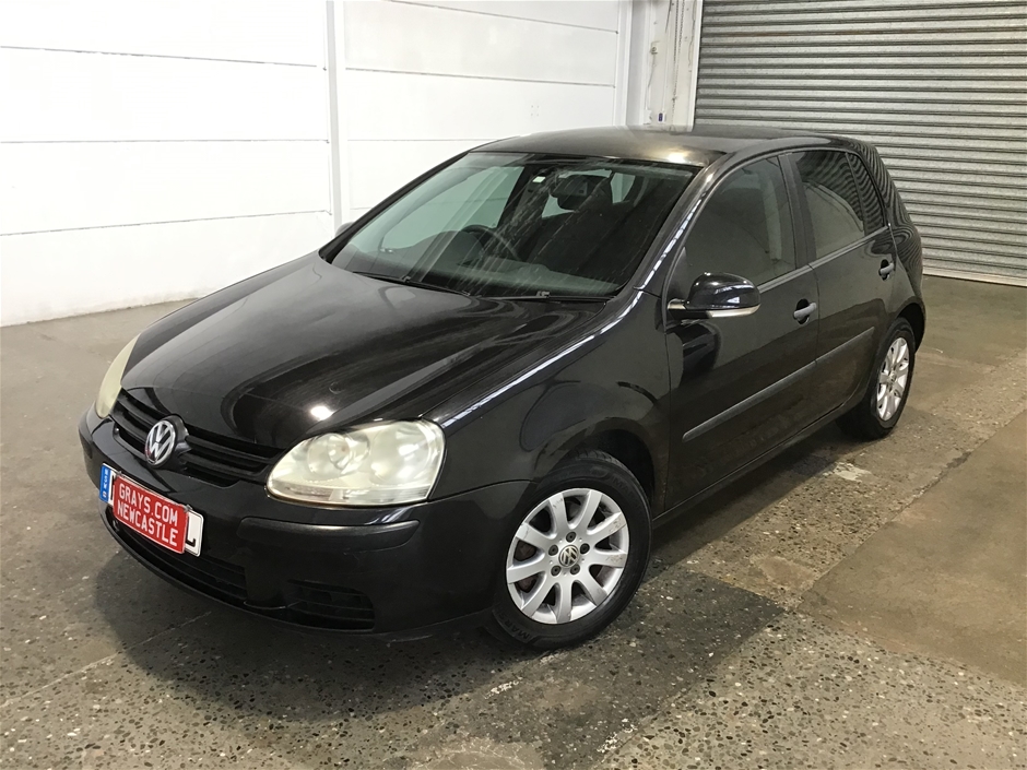 2005 Volkswagen Golf 2.0 FSI Comfortline A5 AT Hatchback