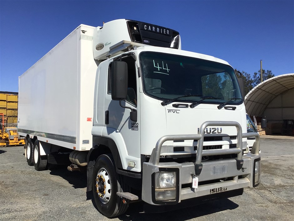2010 Isuzu FVL 1400 Long Sitec 295 Series II 6 x 2