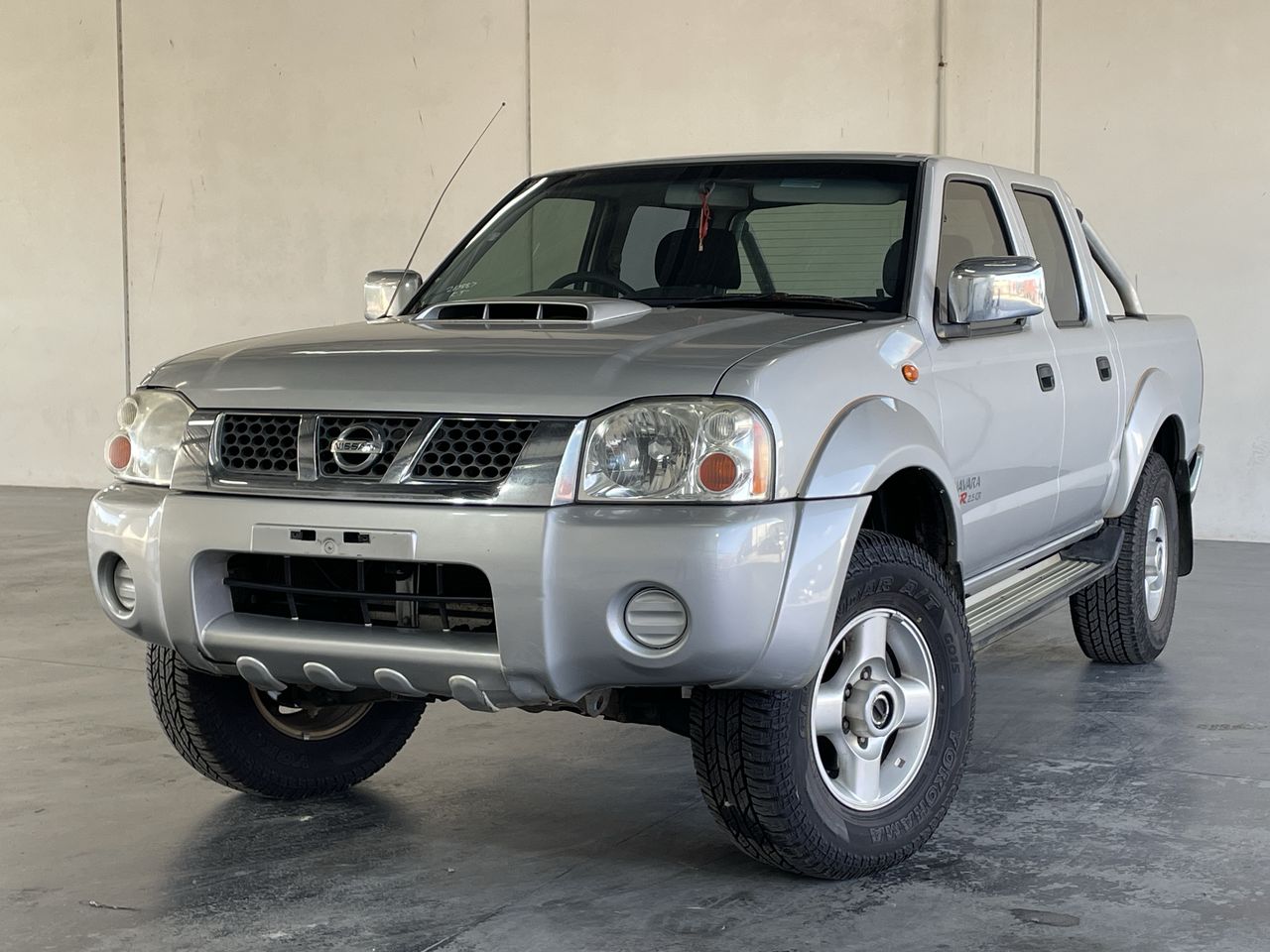 2009 Nissan Navara 4X4 ST-R D22 Turbo Diesel Manual Dual Cab