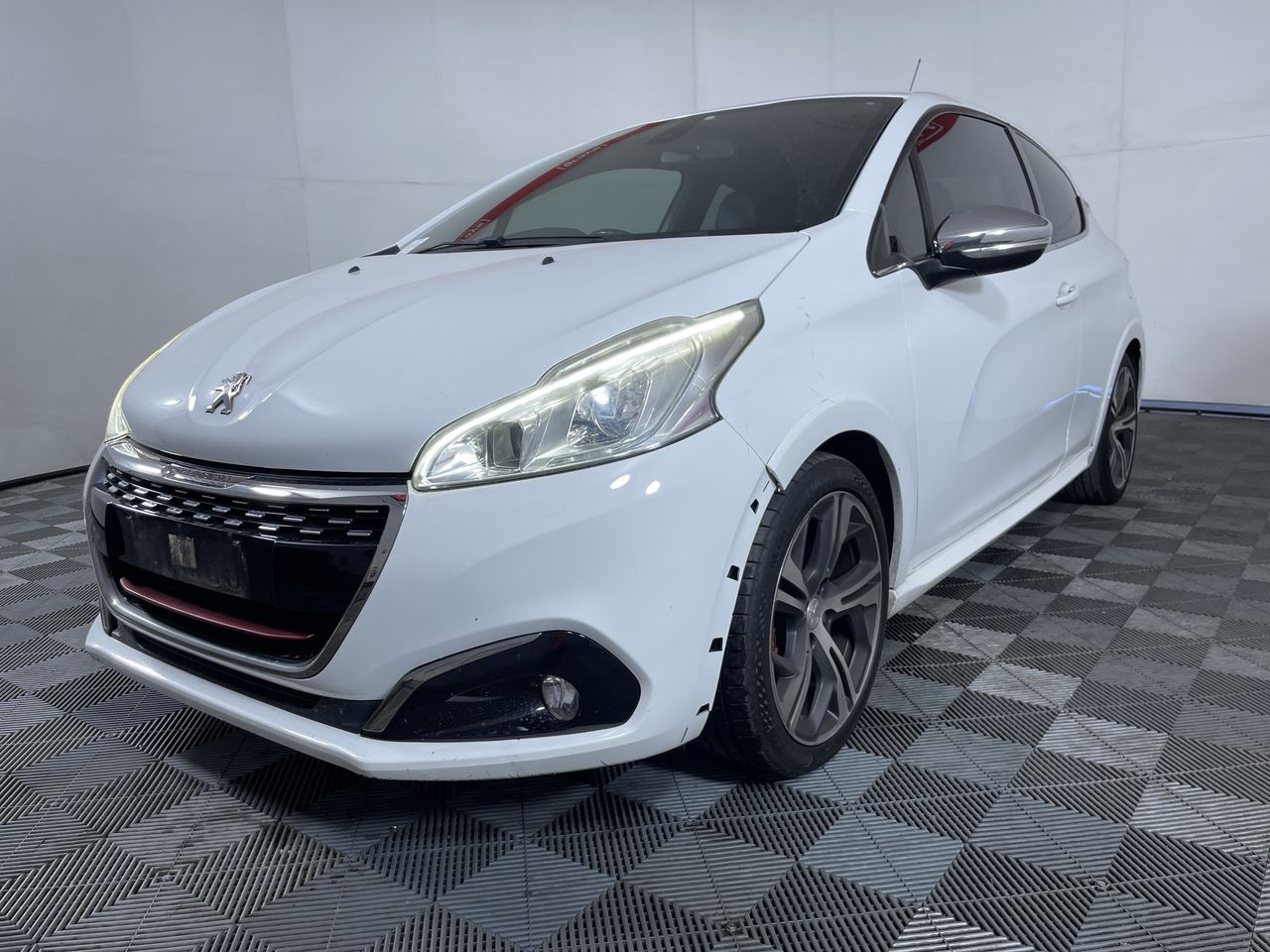 2015 Peugeot 208 GTi 30TH ANNIVERSARY