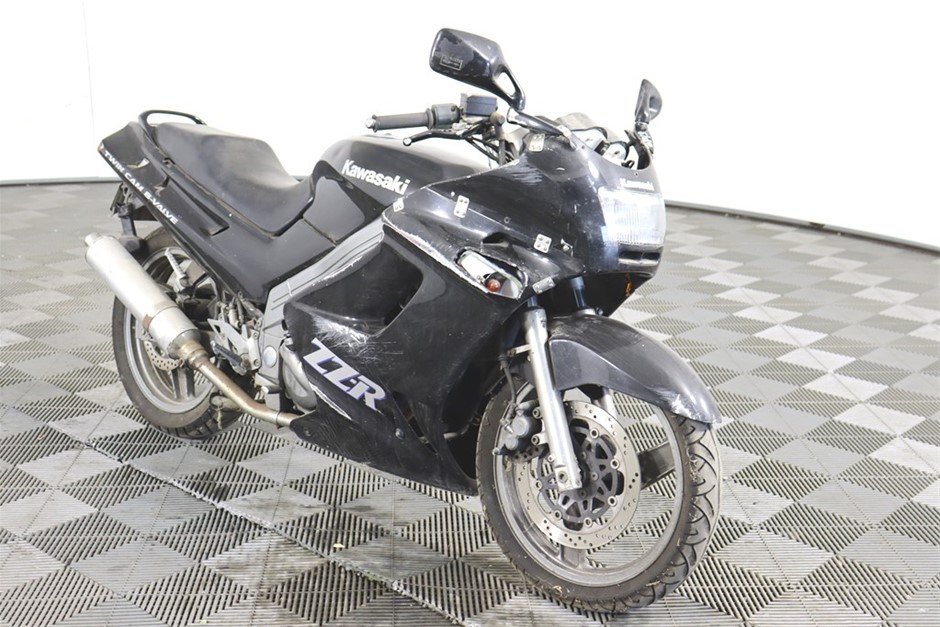 Kawasaki ZZR 250 1 seater Road, 56,388 km indicated Auction (0001