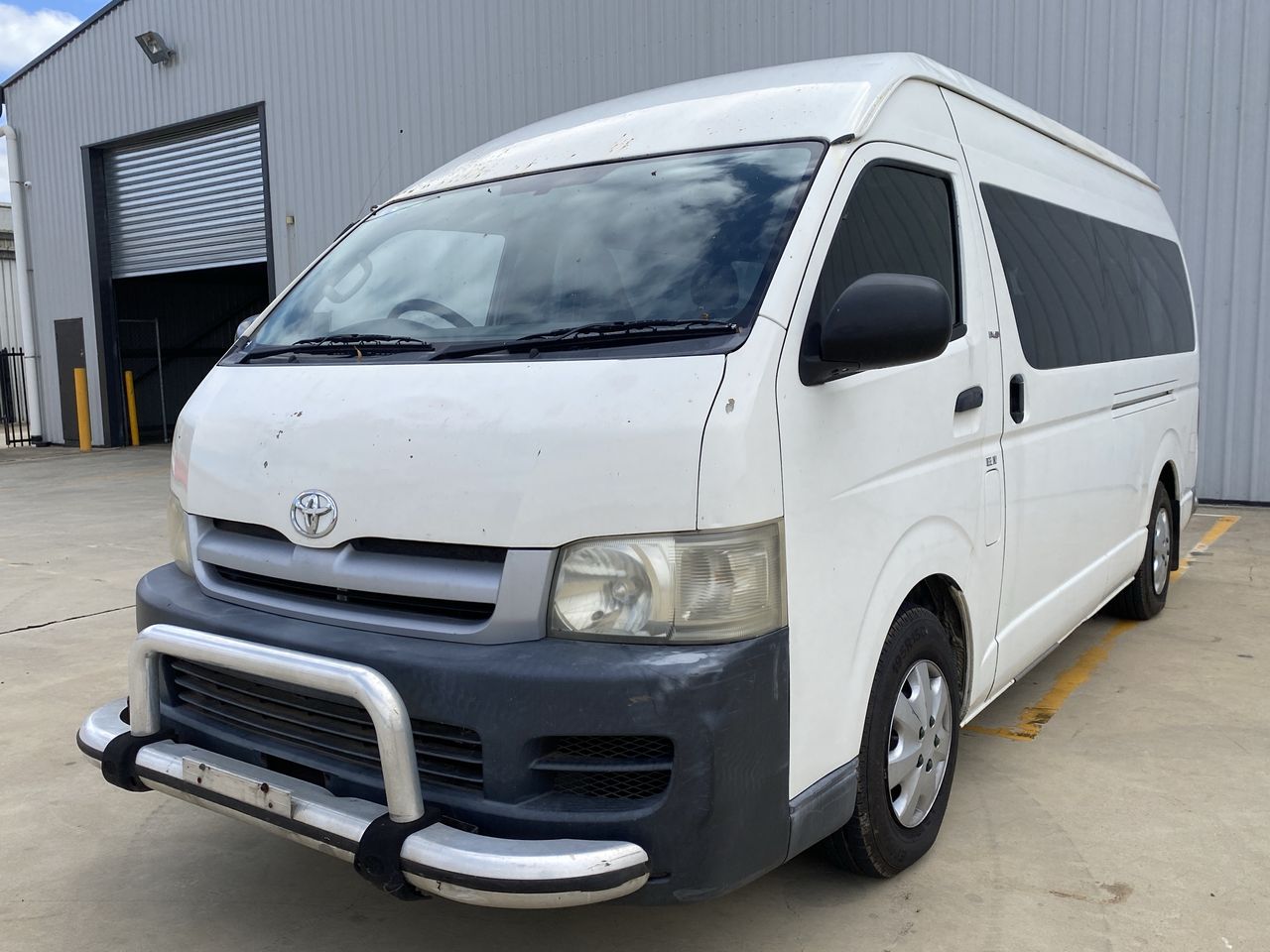 2005 Toyota HiAce Turbo Diesel Automatic 12 Seats Bus