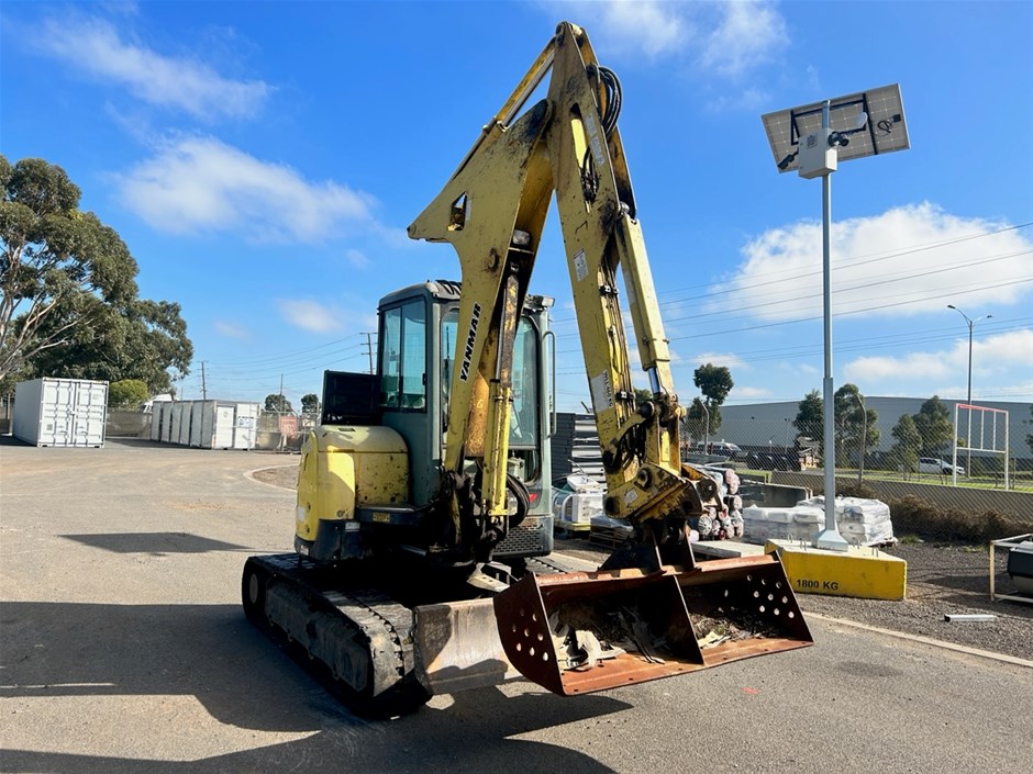 Yanmar Excavators & Large Range of Attachments