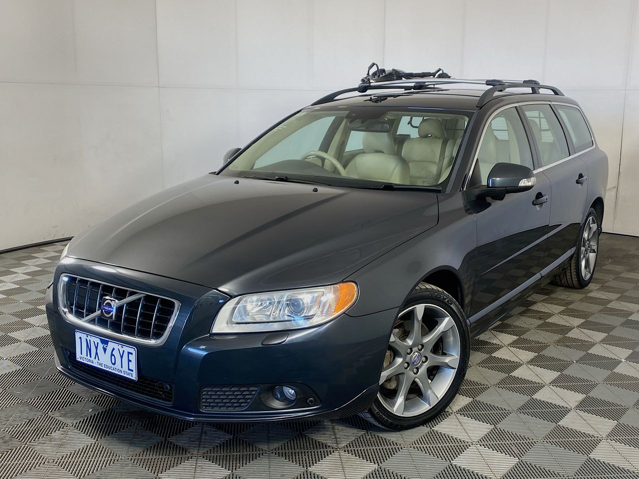 2009 Volvo V70 T6 Automatic Wagon