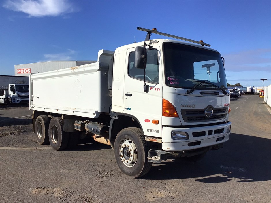 <p>2008 Hino FM 500 (6 x 4) Tipper Truck</p>