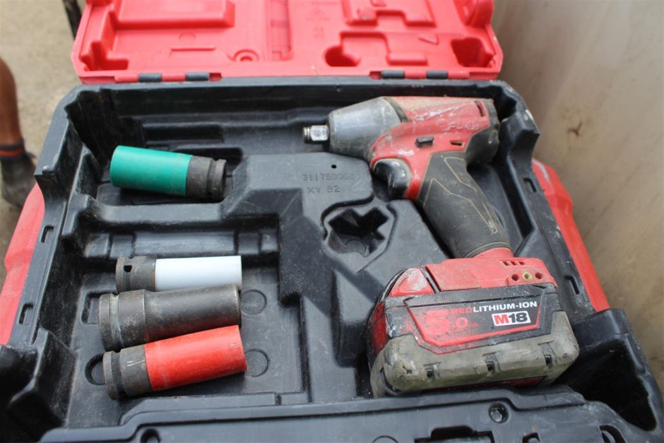 Milwaukee 1/2" Drive Rattle Gun with Poly Case Auction (00295052439