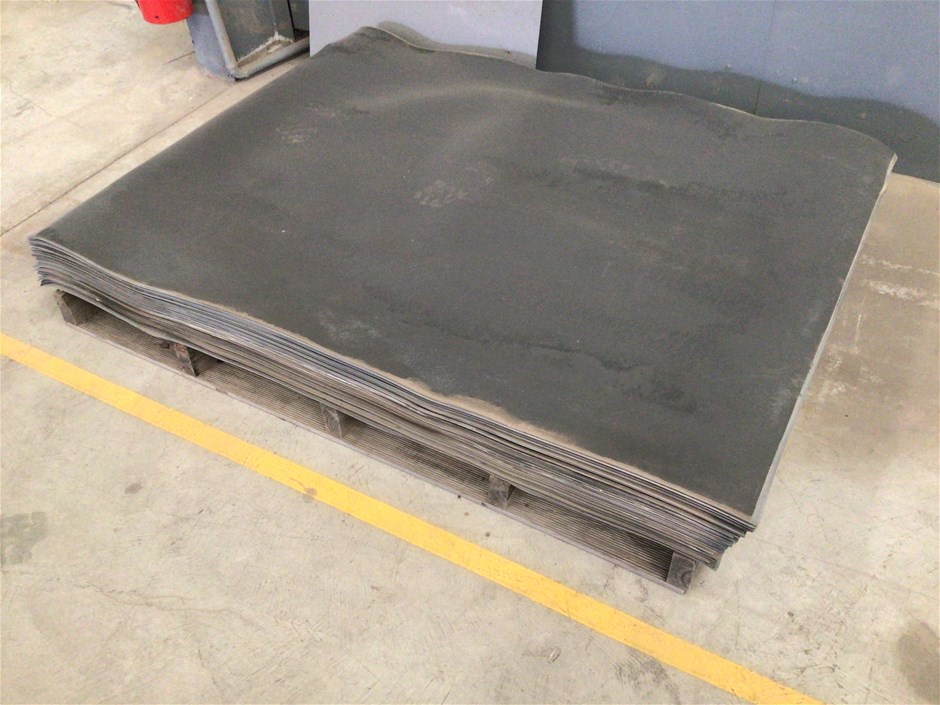A Qty of Rubber Matts Auction (01208017125) Grays Australia