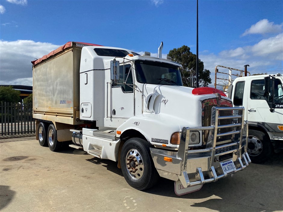 2003 Kenworth T404 6x4 Tipper Truck