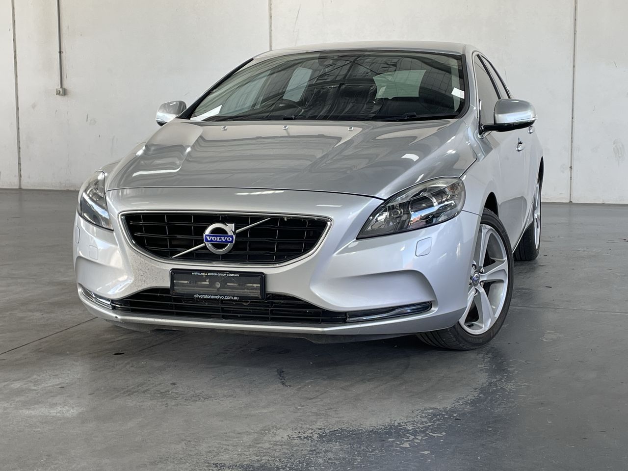 2014 Volvo V40 T4 Luxury Automatic Wagon
