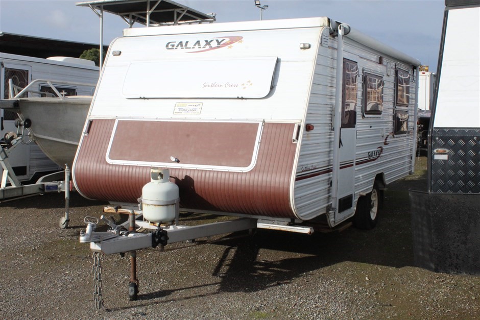 2001 Galaxy Southern Cross Caravan
