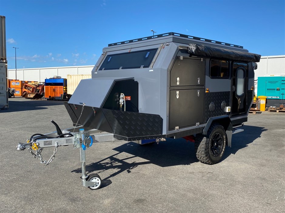 2023 Southern Cross Camper Trailers Crossover 10X Caravan