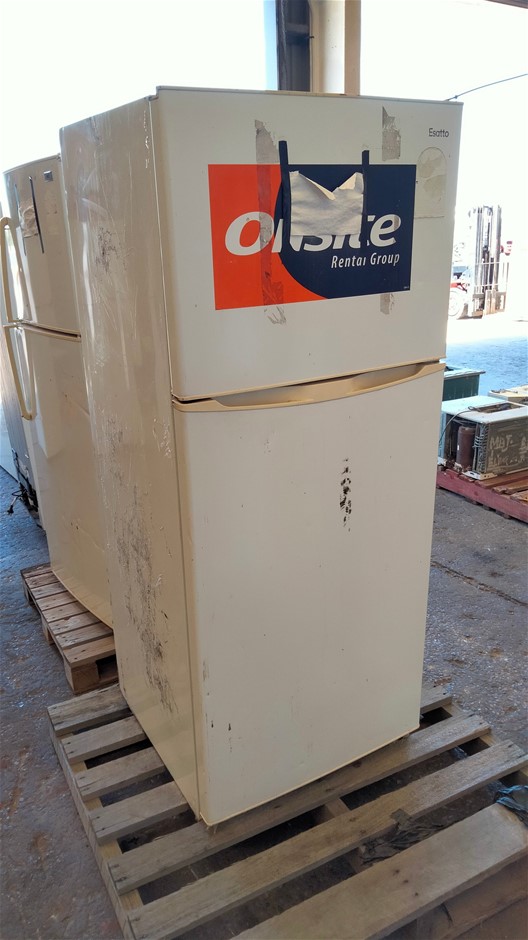 7x Assorted Refrigerators & 1x Water Cooler (Gladstone) Auction (0023