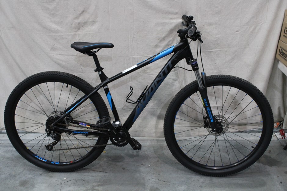 Montari 2 mountain discount bike