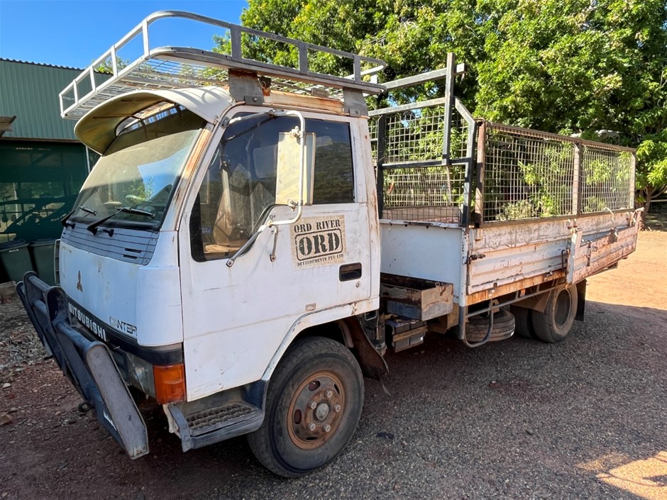 Mitsubishi Tipper Truck