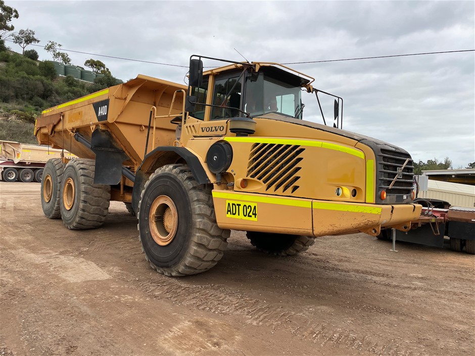 <p>2005 Volvo  A40D 6 x 6 Articulated Tipper Truck</p>