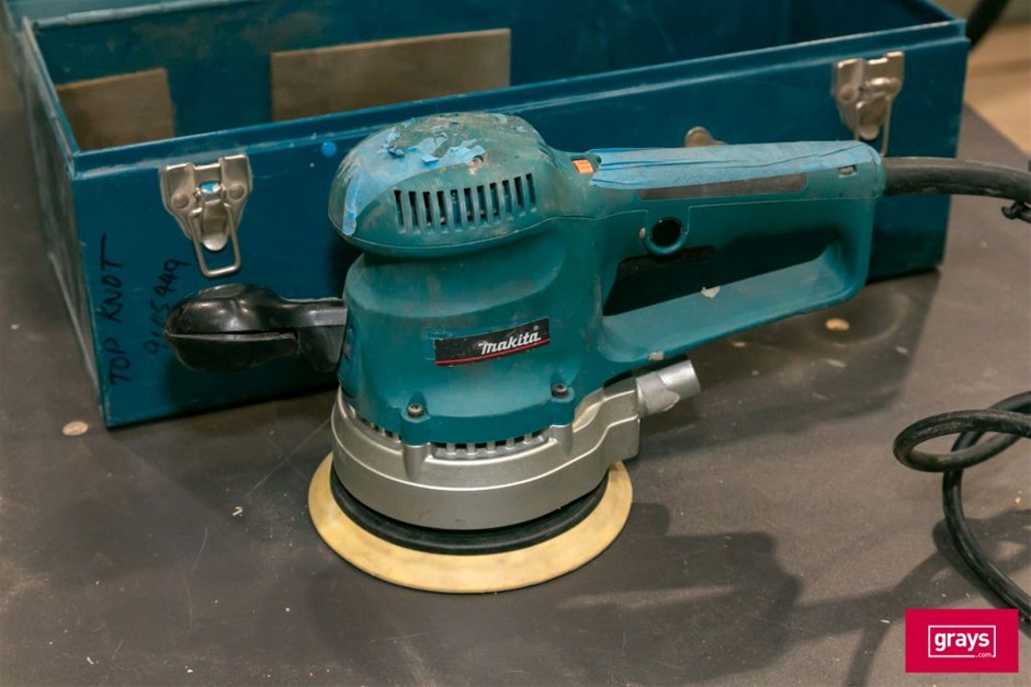 Makita BO60030 Orbital Disc Sander with Case Auction (00945052740