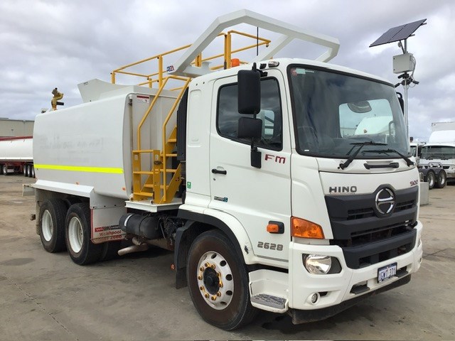 2019 Hino FM500 Euro 5 6 x 4 Water Truck
