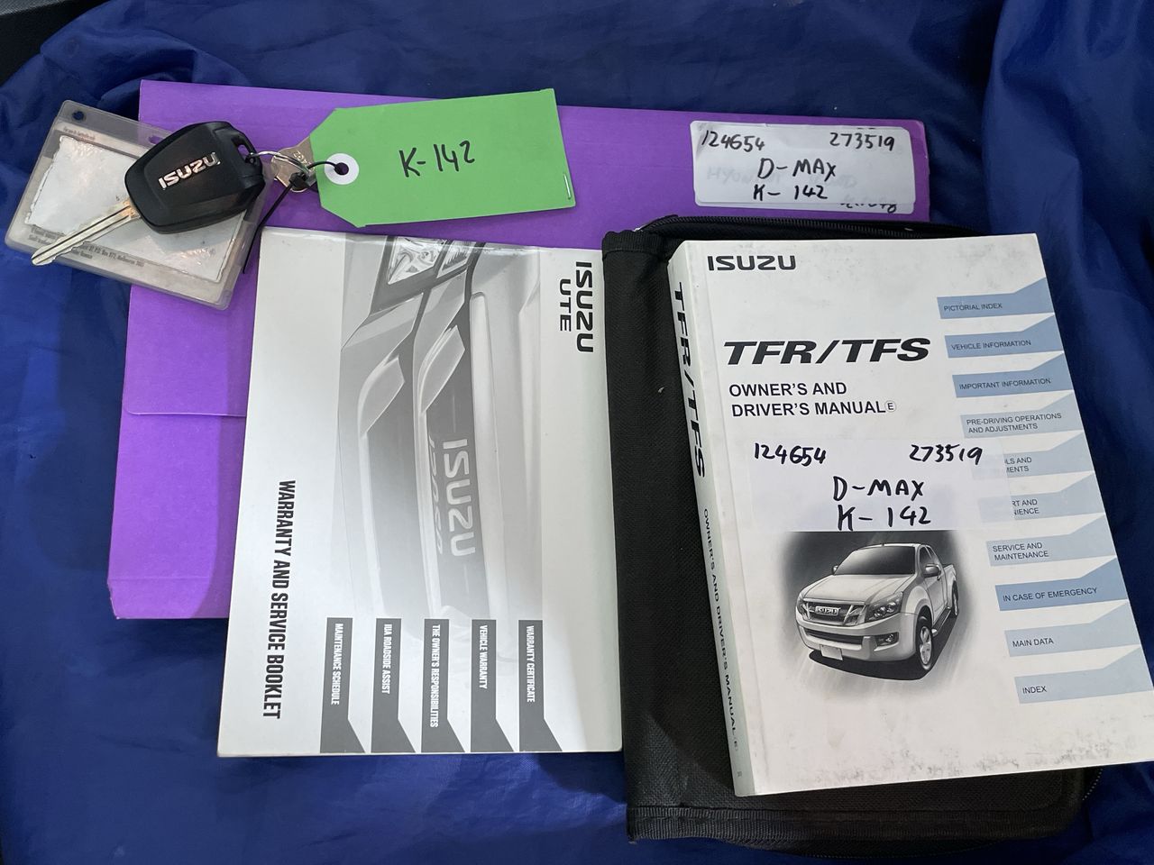 ISUZU メンテナンスケース グレー